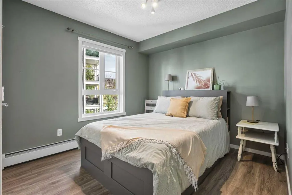 279 Copperpond Common SE #4201