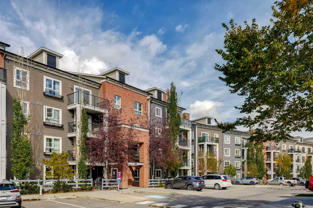 279 Copperpond Common SE #4201