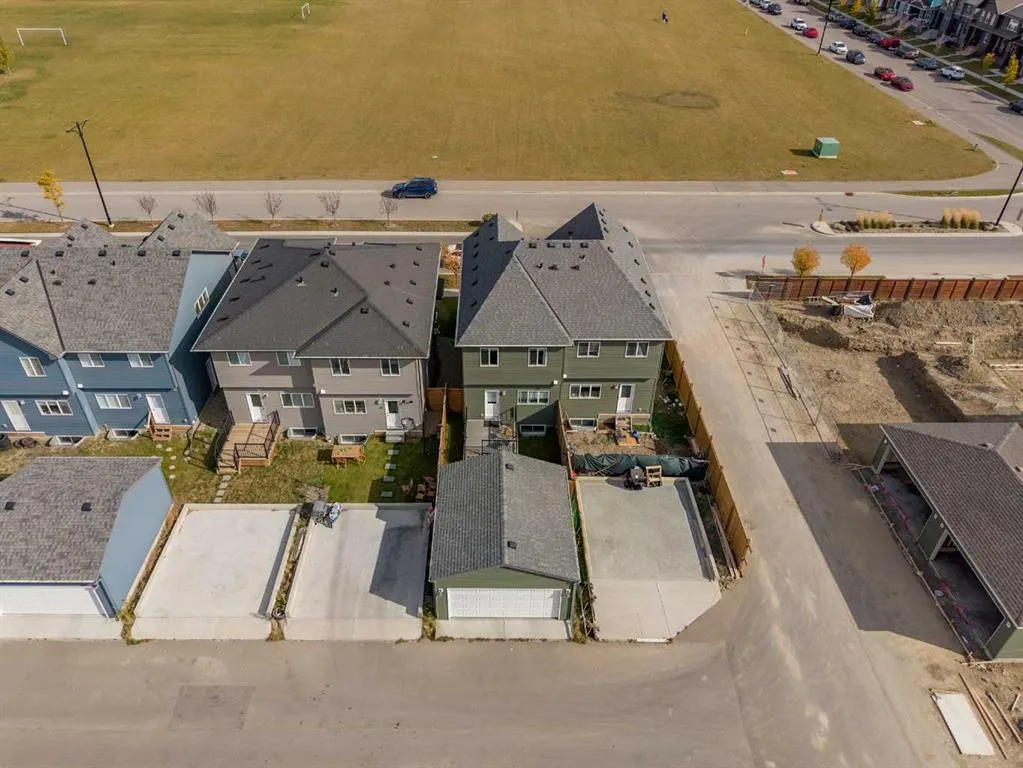 251 Chinook Gate Boulevard SW