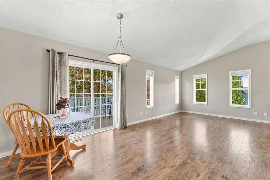 75 Evansdale Way NW