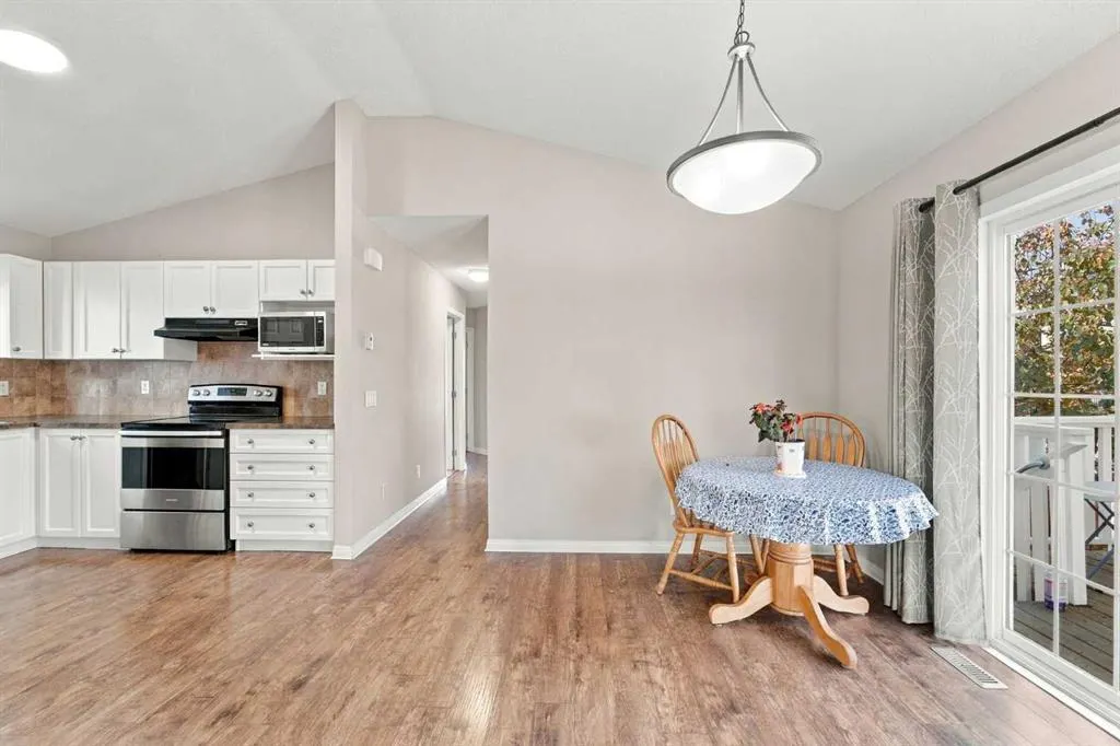 75 Evansdale Way NW