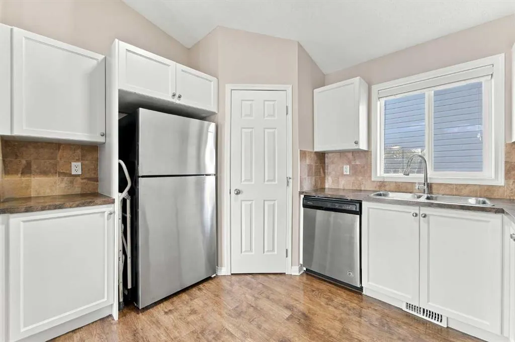 75 Evansdale Way NW