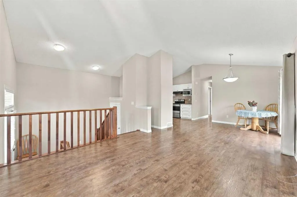 75 Evansdale Way NW