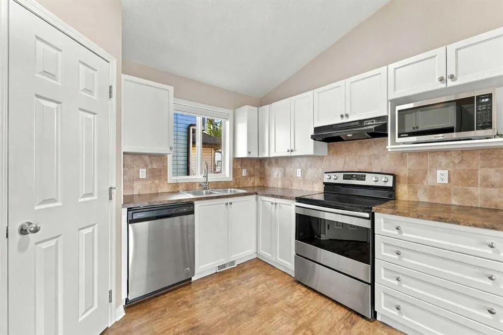 75 Evansdale Way NW