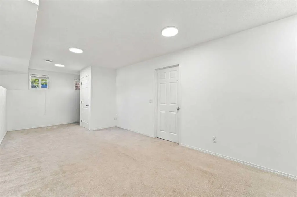 75 Evansdale Way NW
