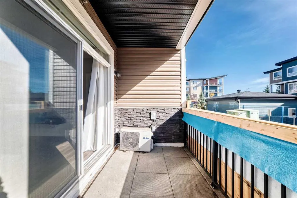 25 Walgrove Walk SE #110