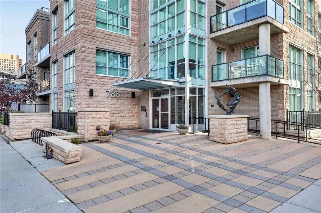 788 12 Avenue SW #707