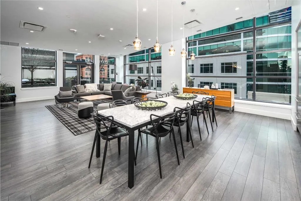 310 12 Avenue SW #1002