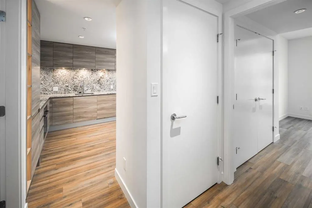 310 12 Avenue SW #1002
