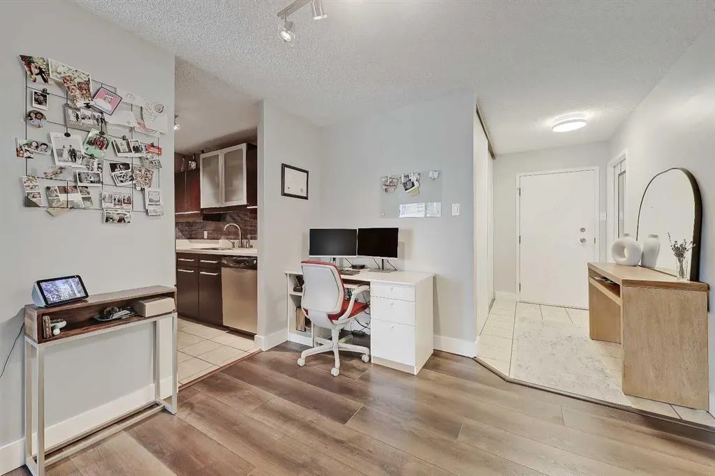 718 12 Avenue SW #708