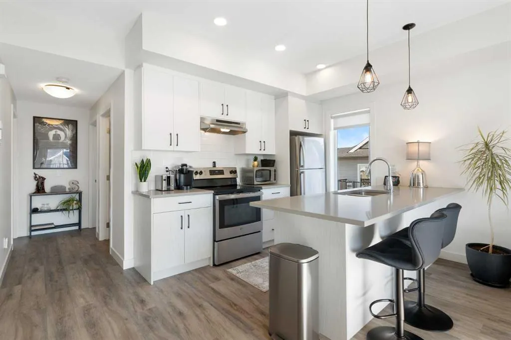 24 Rivercrest Drive #803