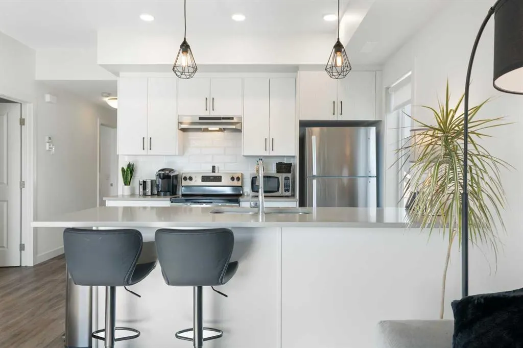 24 Rivercrest Drive #803