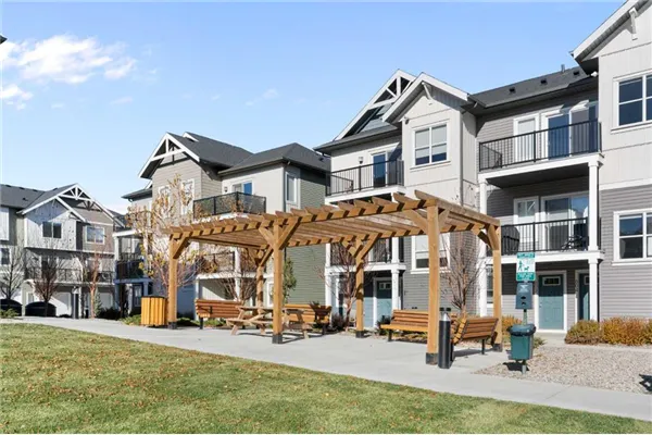 24 Rivercrest Drive