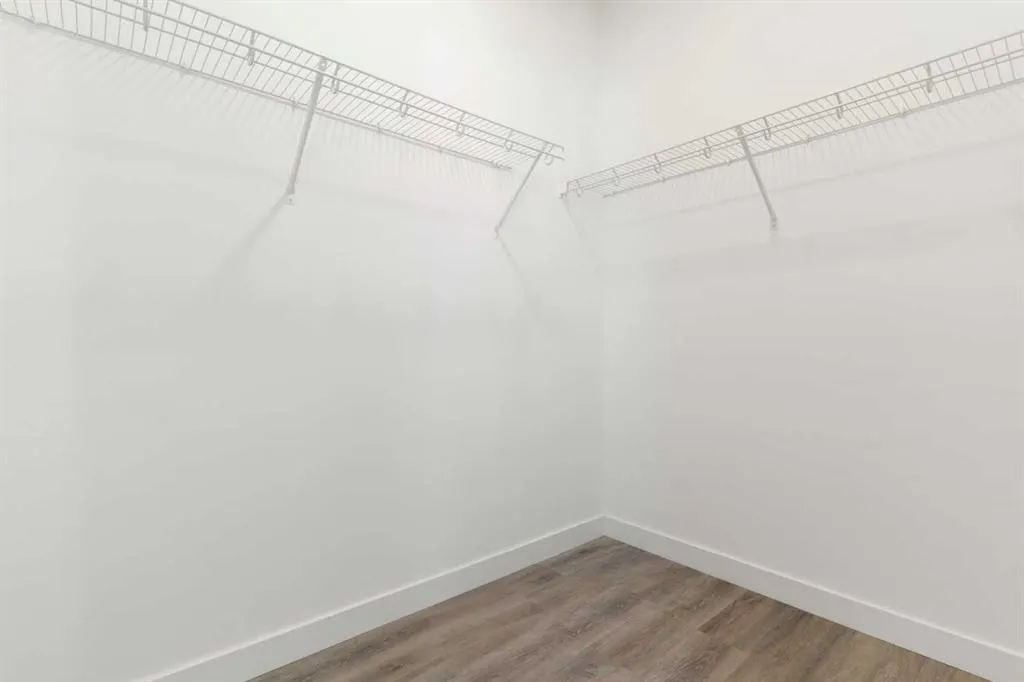 24 Rivercrest Drive #803