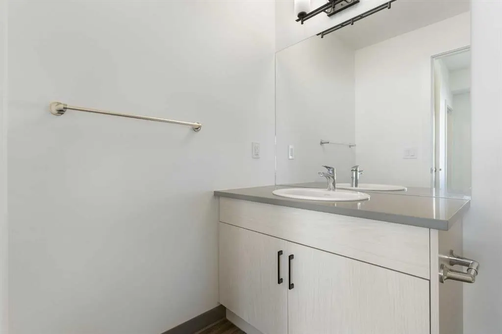 24 Rivercrest Drive #803