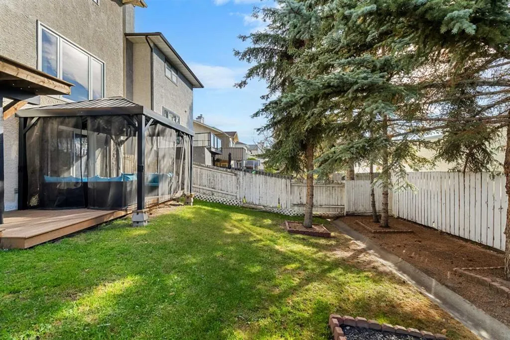 54 Deerview Terrace SE