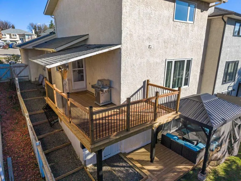 54 Deerview Terrace SE