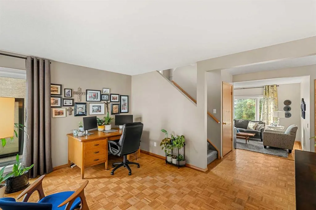 54 Deerview Terrace SE