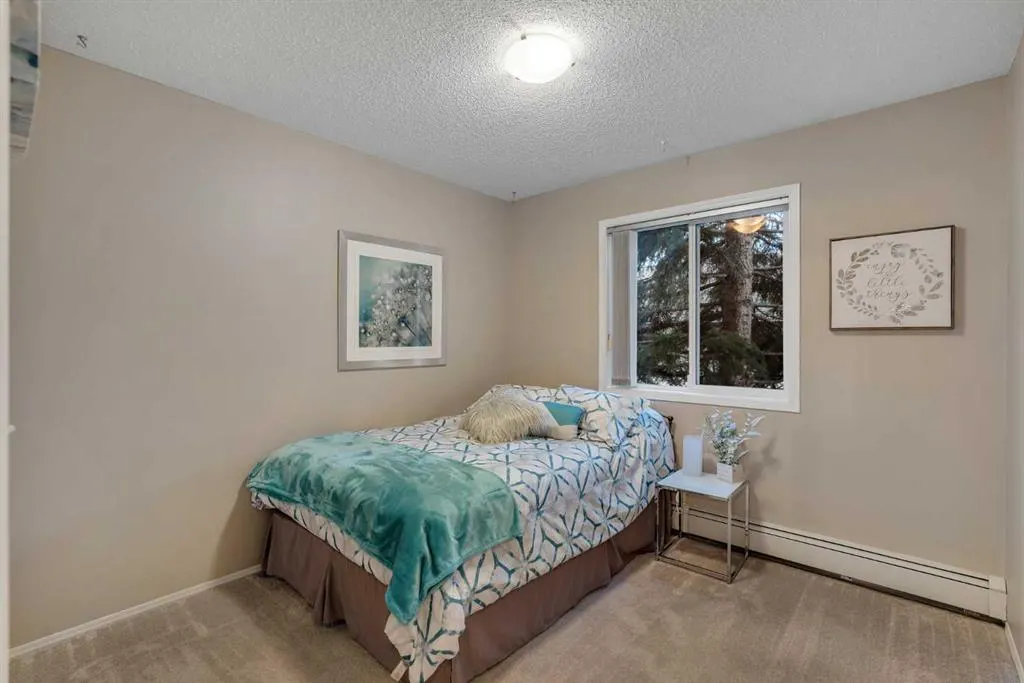 10 Sierra Morena Mews SW #215