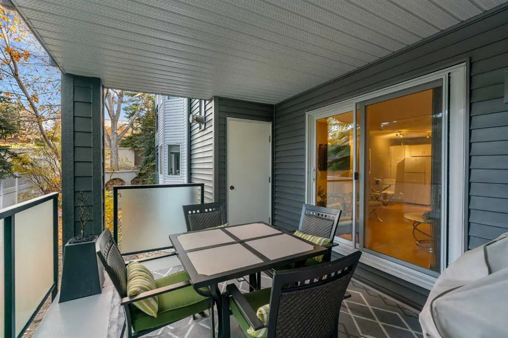 10 Sierra Morena Mews SW #215