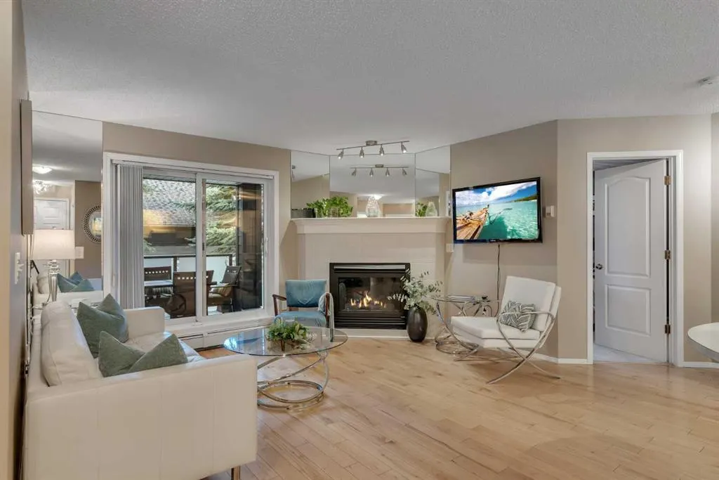 10 Sierra Morena Mews SW #215