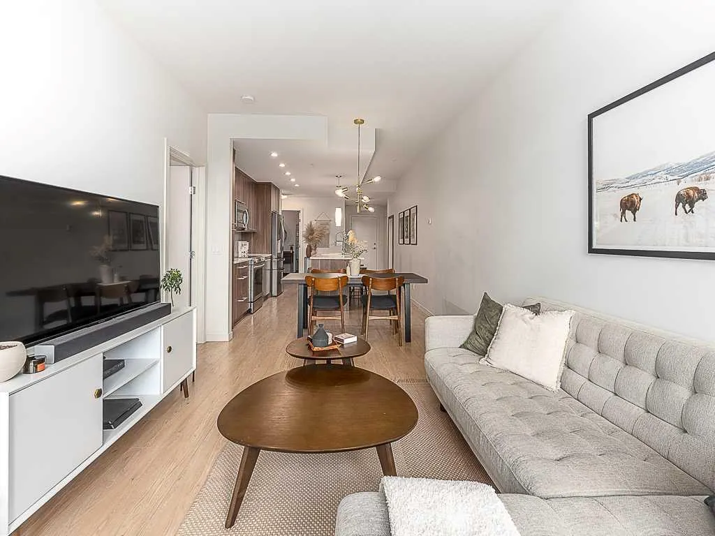 317 22 Avenue SW #302