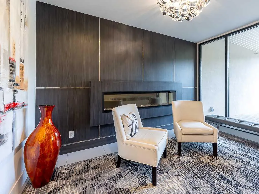 317 22 Avenue SW #302