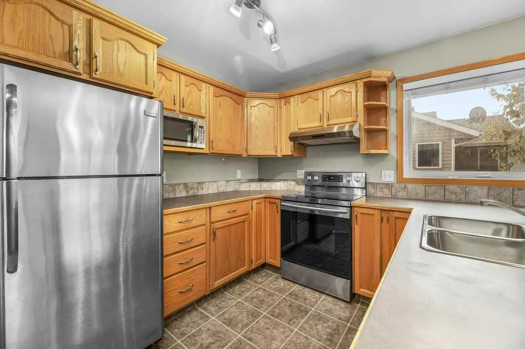 42 Kendrew Drive