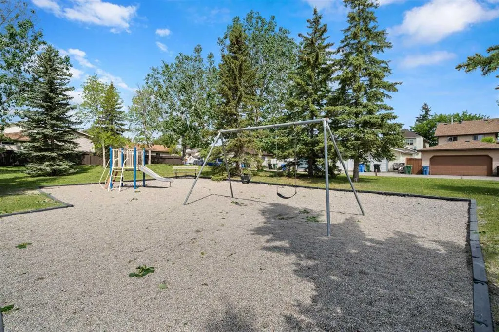 107 Tararidge Close NE