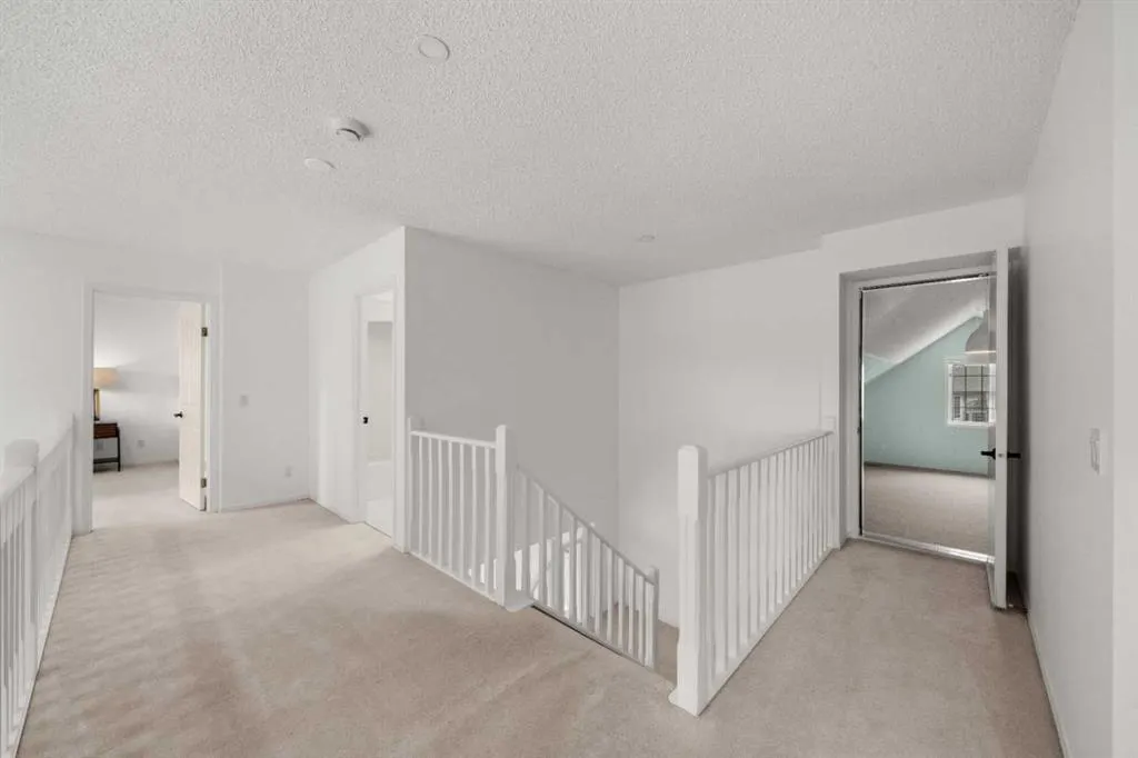 52 West Mitford Crescent