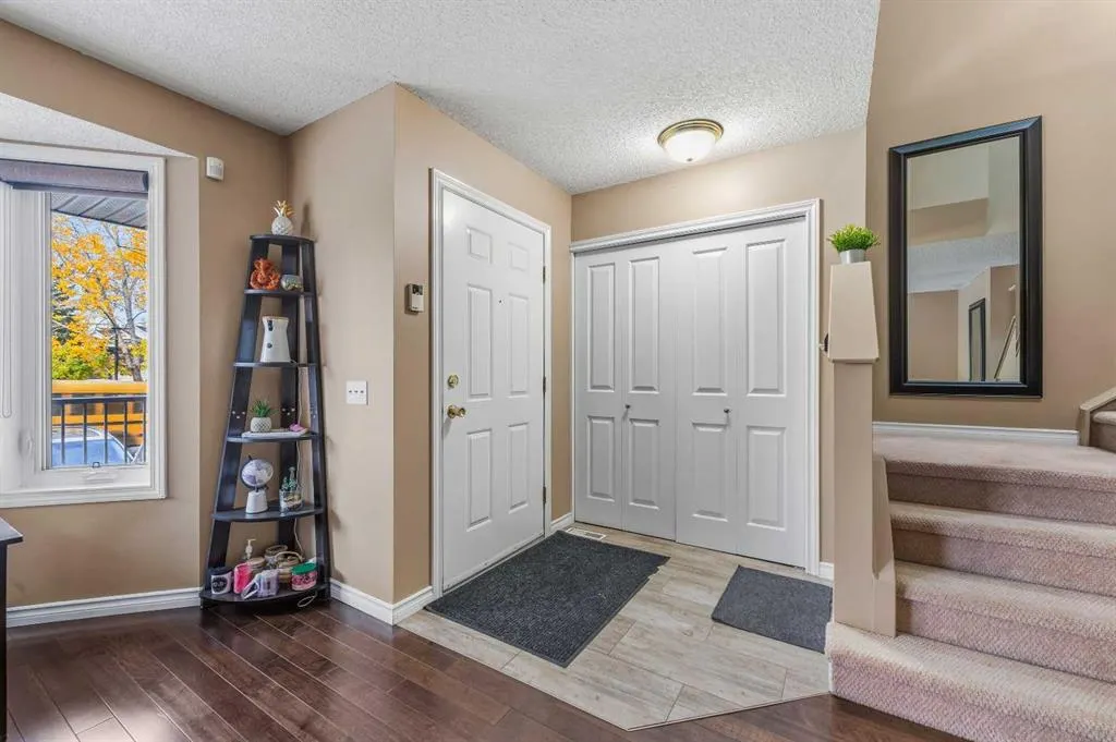 10 Martin Crossing Court NE