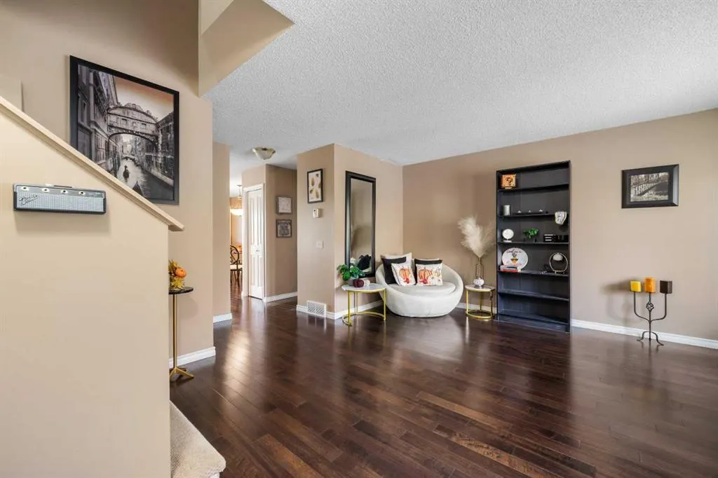 10 Martin Crossing Court NE