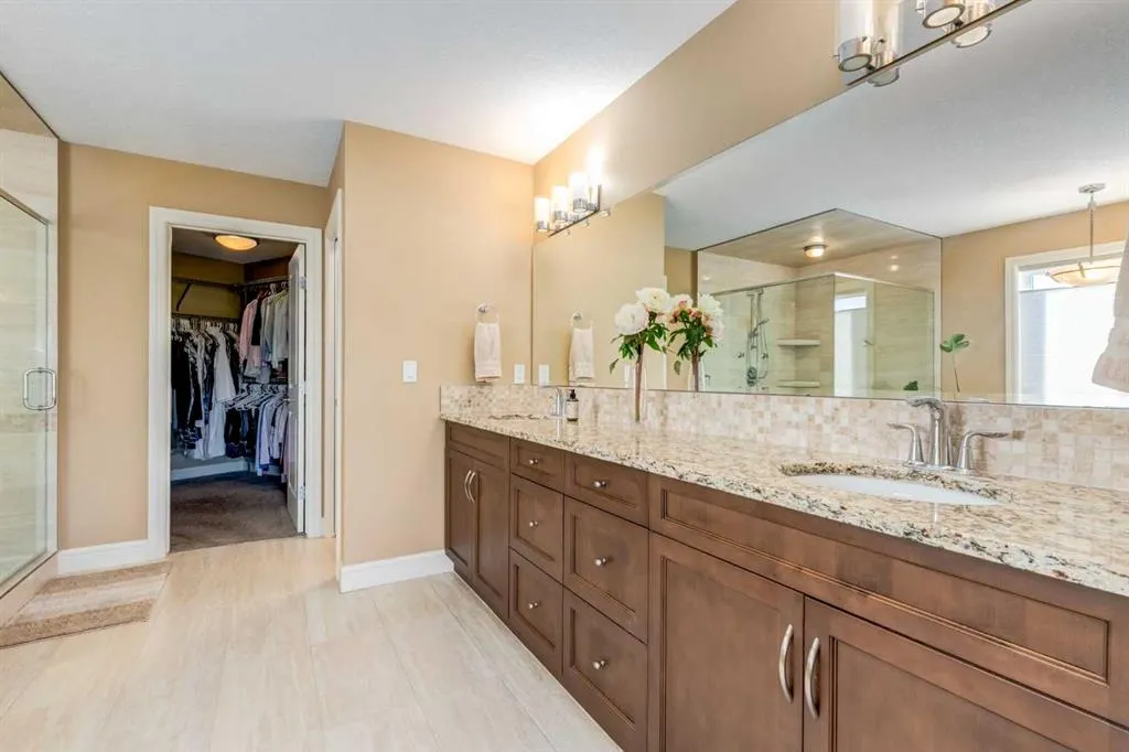 206 Waterside Court
