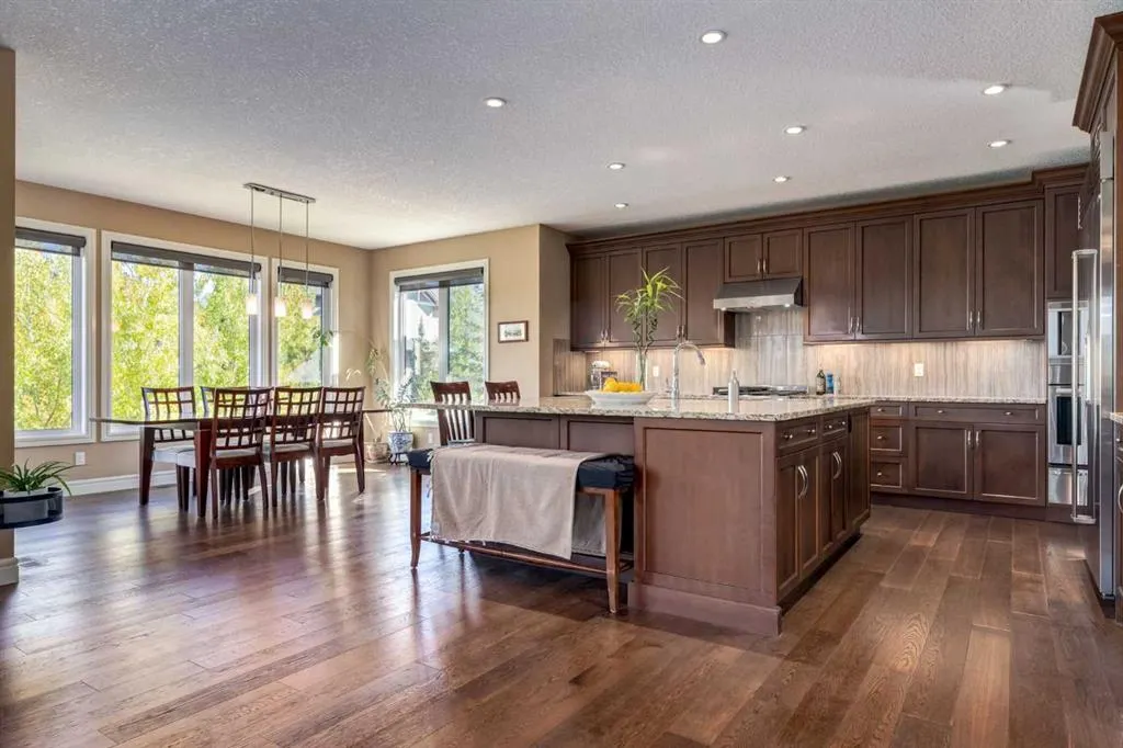 206 Waterside Court