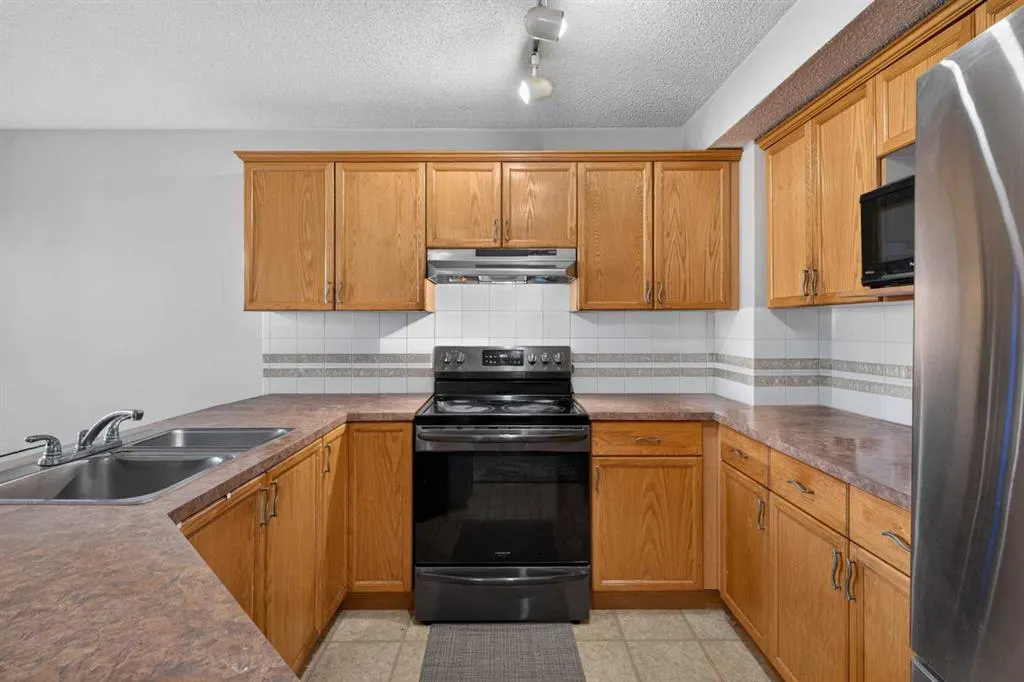 52 Citadel Forest Close NW