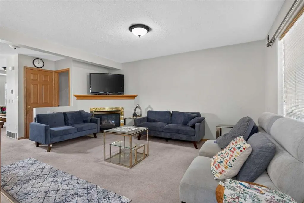 52 Citadel Forest Close NW
