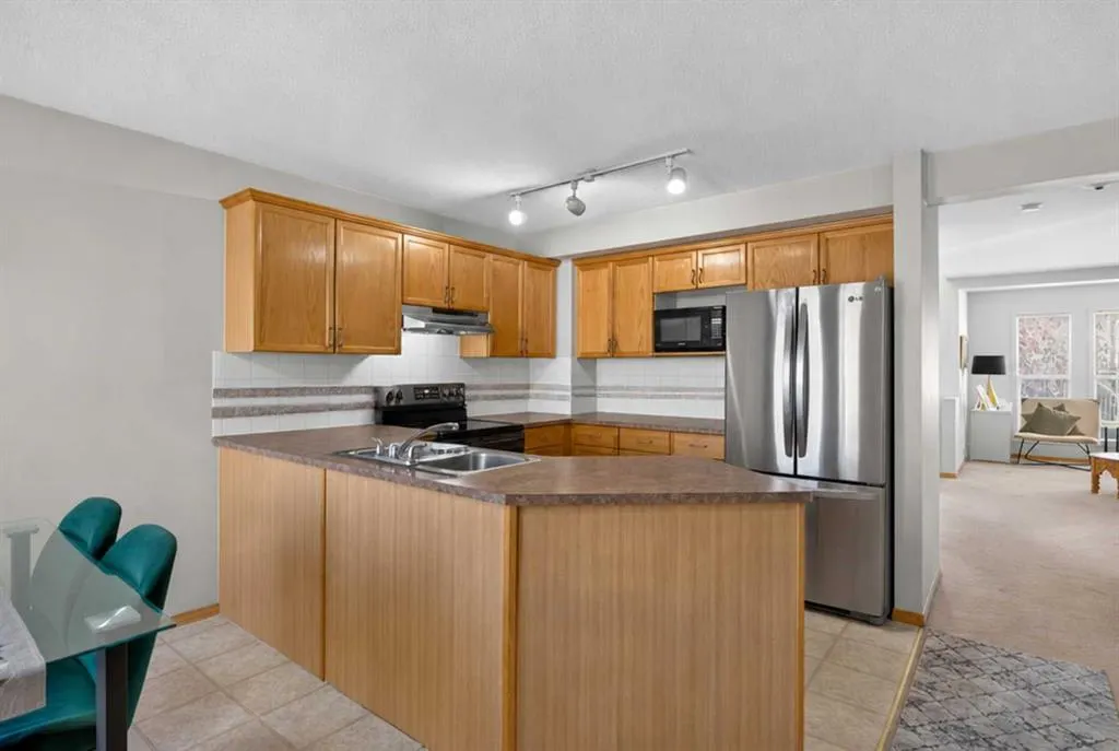 52 Citadel Forest Close NW