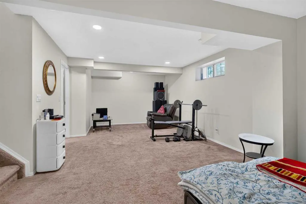 52 Citadel Forest Close NW