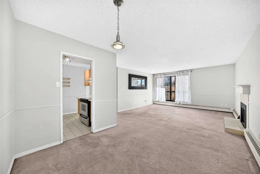 537 14 Avenue SW #306