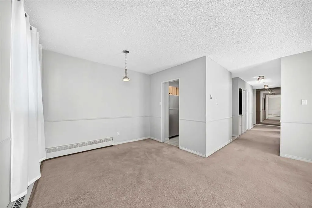 537 14 Avenue SW #306