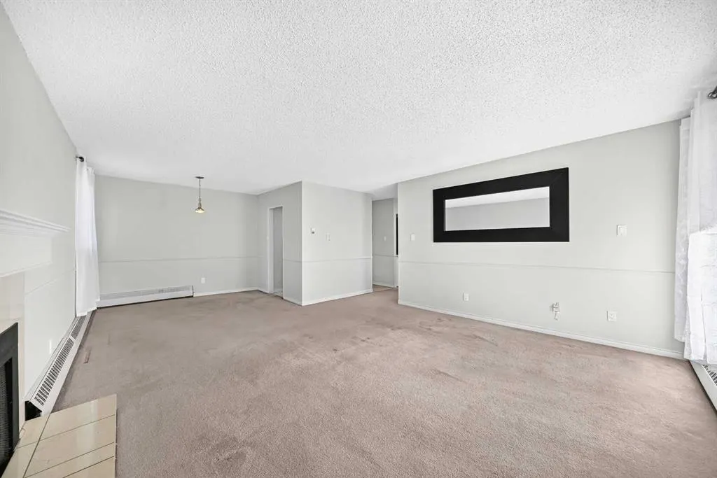 537 14 Avenue SW #306