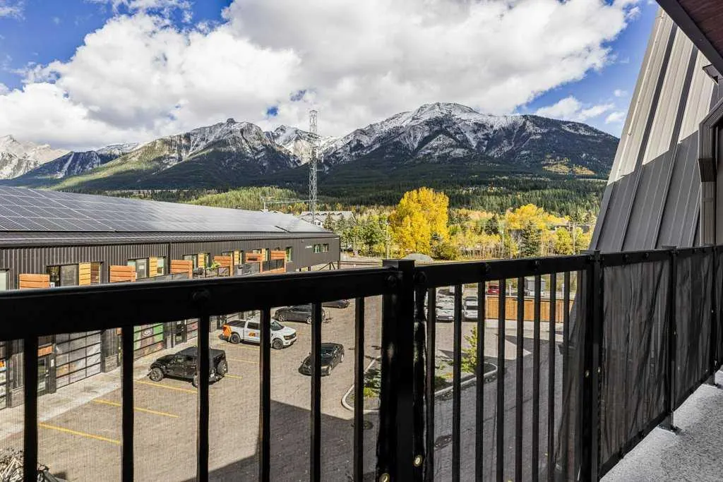 1 Industrial Place #304A