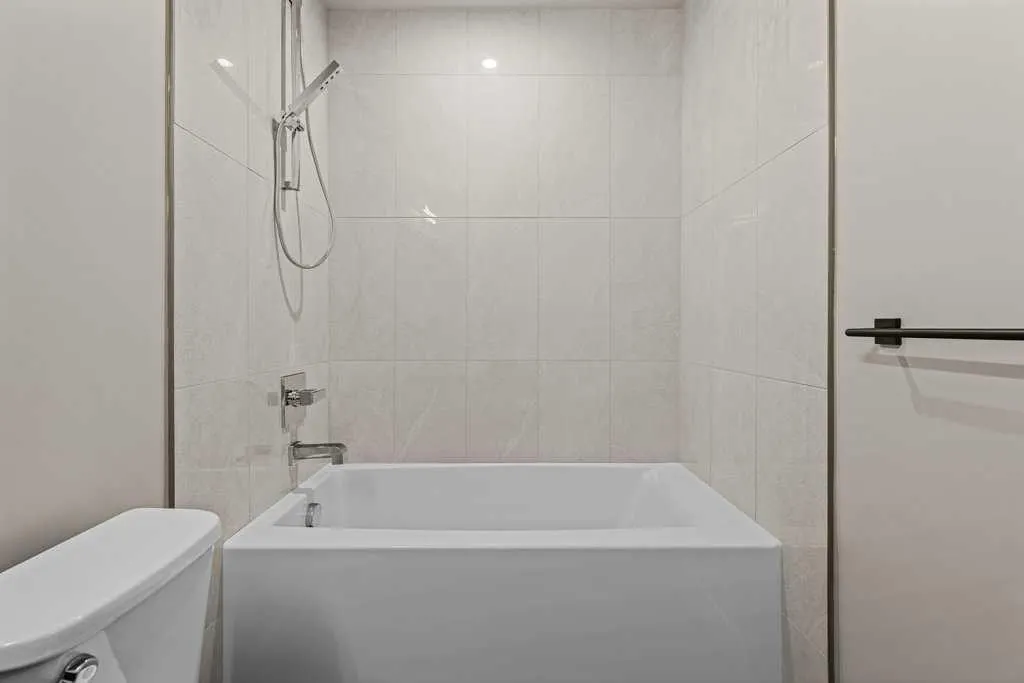 1 Industrial Place #304A