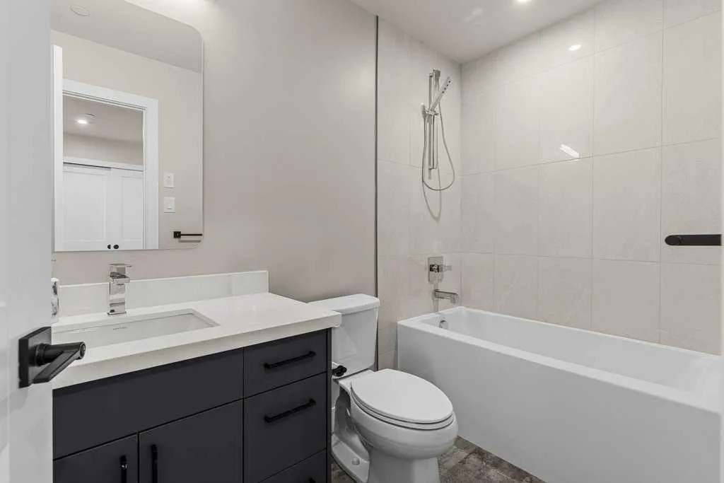 1 Industrial Place #304A