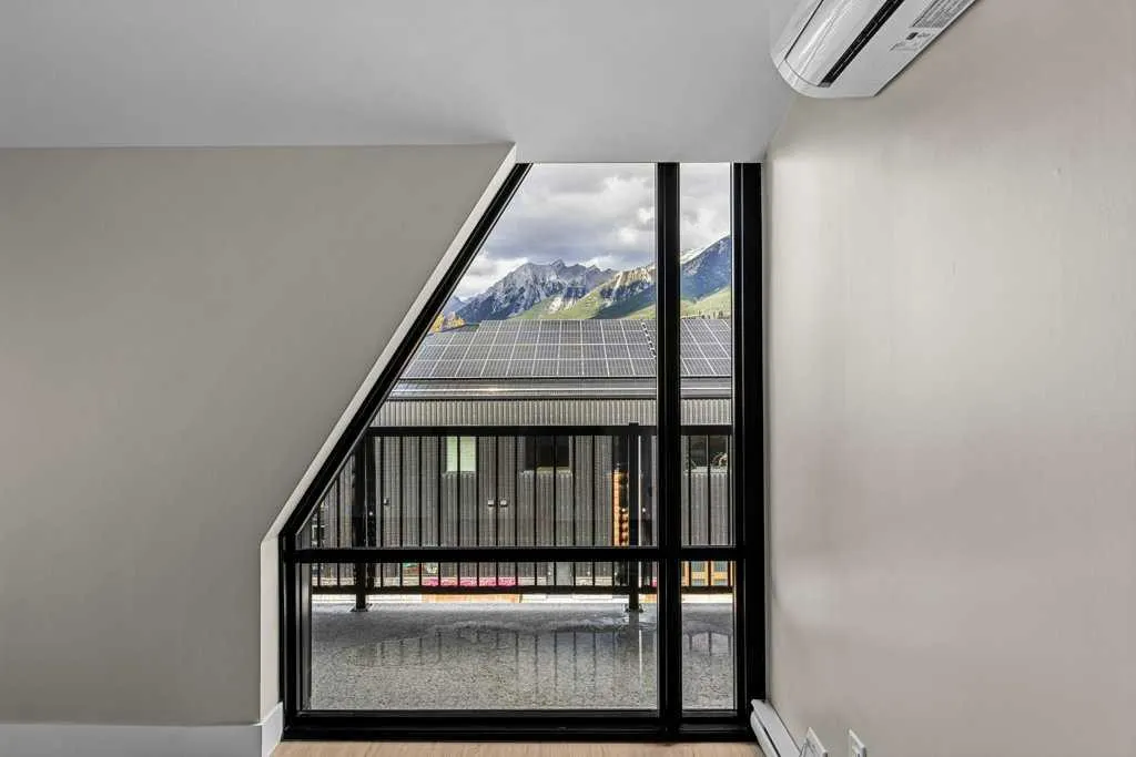 1 Industrial Place #302A