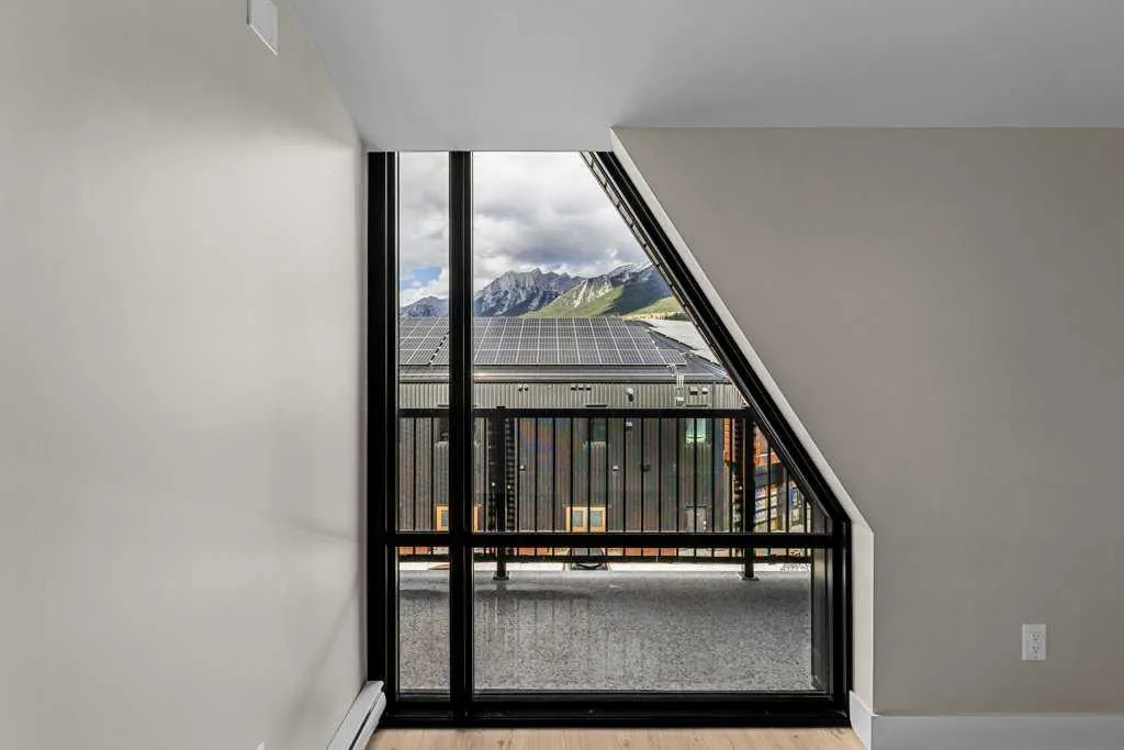 1 Industrial Place #302A