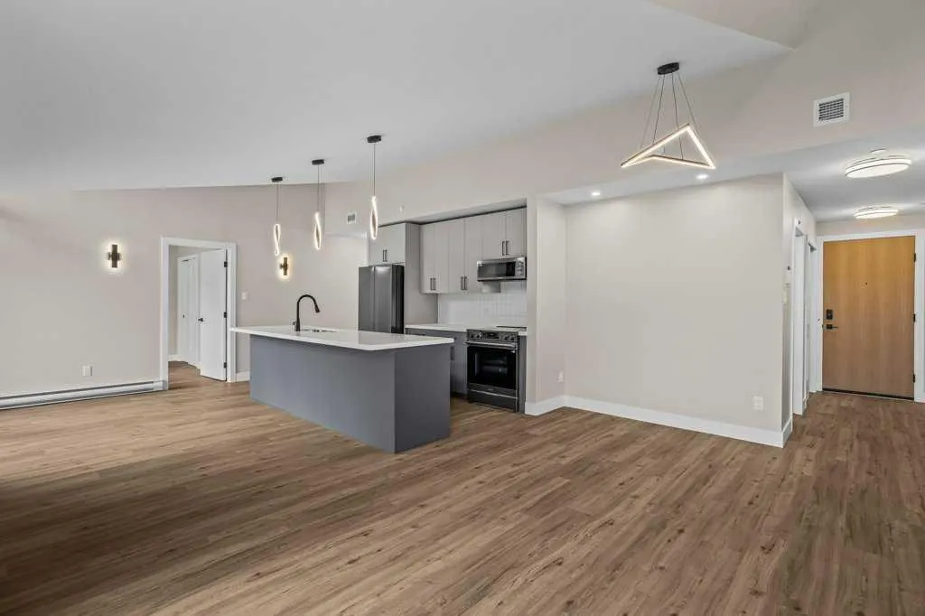 1 Industrial Place #302A
