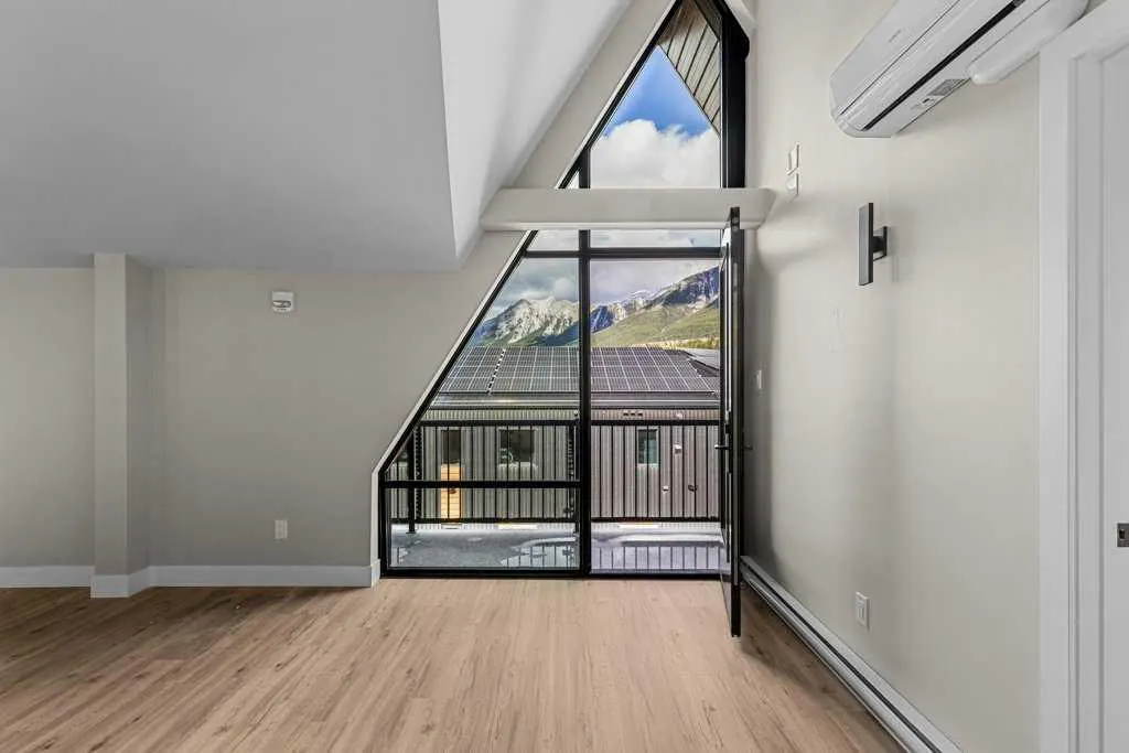 1 Industrial Place #302A