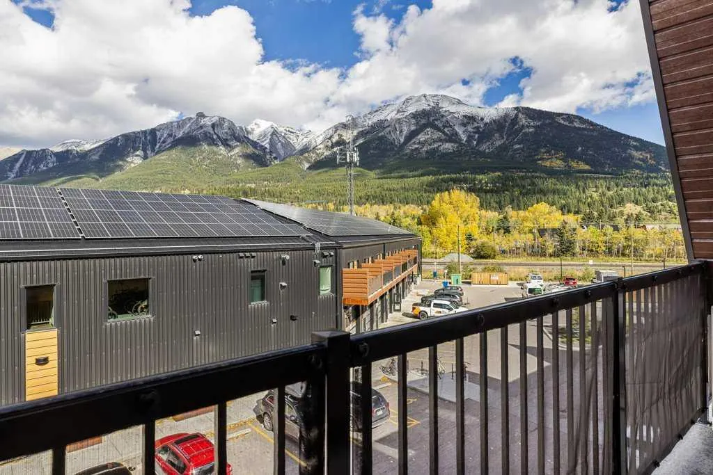 1 Industrial Place #302A
