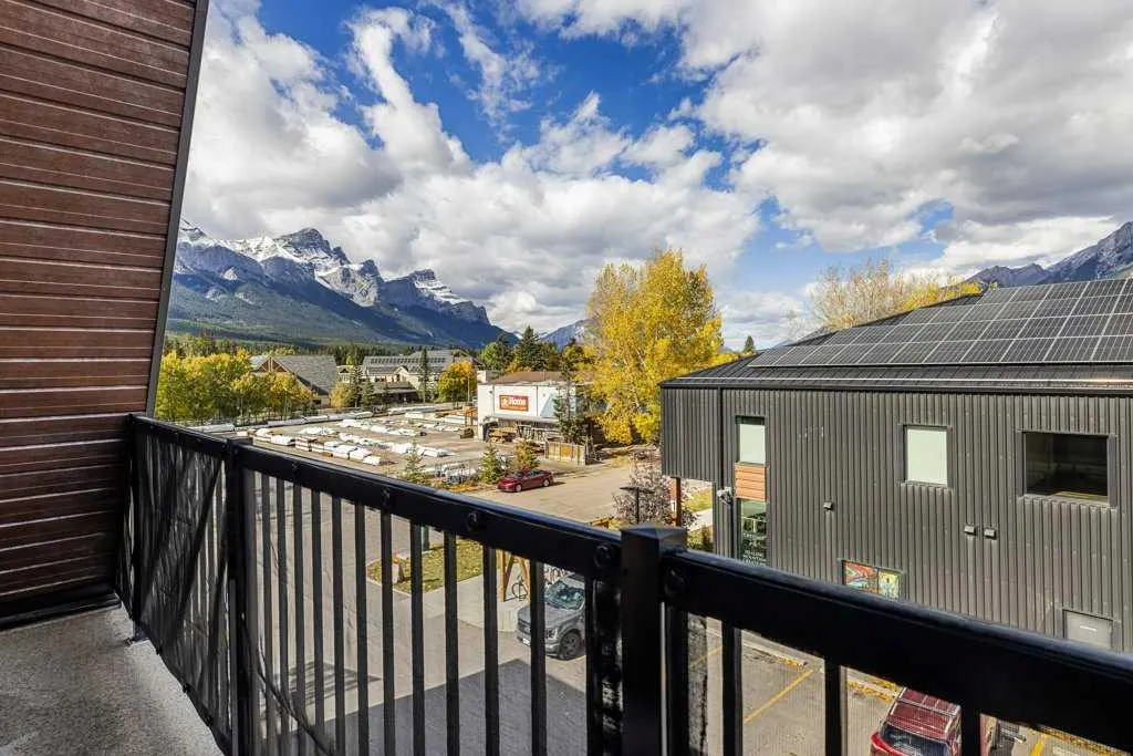 1 Industrial Place #302A